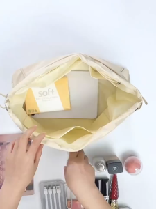 [พร้อมส่งในไทย] กระเป๋าแต่งหน้าสําหรับถุงเก็บกระเป๋าด้านใน วัสดุโพลีเอสเตอร์ Ultra Light Bag in Bag