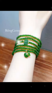 vòng tay nữ dáng chuỗi ngọc bích tự nhiên mix charm sen ngọc bích charm túi tiền ngọc bích vip bọc vàng tây và charm bi vàng tây vòng tay đá phong thủy trang sức thiết kế đủ hóa đơn thẻ bảo hành