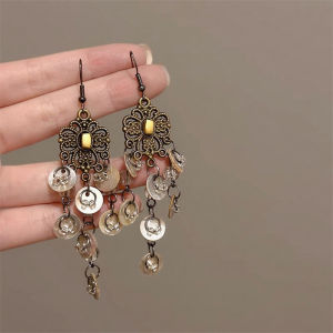 Elegant Long Shell Tassel Earrings Ethnic Style Design Fashionable Alloy Gold Plated Silver Dangle Studs for Women