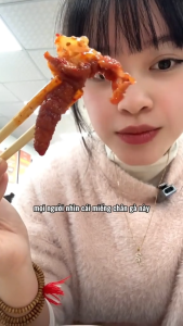 Chân Gà CÓ XƯƠNG GleeGlee DA HỔ VỊ SA TẾ 300g Cay Nồng Đậm Vị Chiên Trước Hầm Sau Ăn Liền Chuẩn ISO