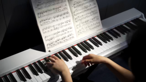 Digital Piano 88 Keys Smart With Blooth Electric Professional Piano Keyboard For Sale With Pedal