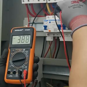 Đồng Hồ Vạn Năng Thông Minh Màn Hình Kỹ Thuật Số Độ Chính Xác Cao Đo Volt Ampe Điện Trở Và Linh Kiện Điện Tử Cơ Bản