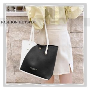 TKGirl งานเข้าใหม่จึ้งมากพร้อมส่ง กระเป๋าลำลองสะพายข้างผู้หญิง งานสไตล์เกาหลี ทรงสวยใบใหญ่ วัสดุคุณภาพ หนัง PU อย่างดี งานสีทูโทน พร้อมส่ง 3 สีให้เลือก ใครมองหาหระเป๋าดีๆซักใบ ขอแนะนำเลย