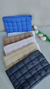 Trendy Quilted Plain Aesthetic Make up Pouch Zipper Cosmetic Toiletry Accessories Storage Travel Pouch Bag