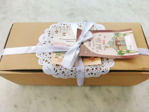 Ready stok hampers kue lebaran free kartu ucapan