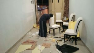 meja makan kayu  jati 4kursi