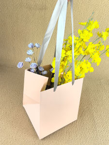 Square Light Pink Gift Bag Kraft Paper Bag Take out Take Away Handbag Flowers Birthday Gift Bag