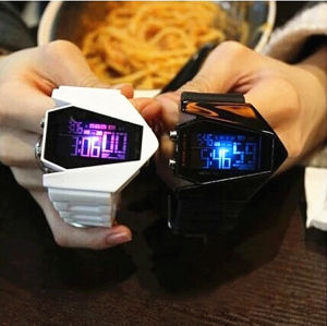 New Concept Waterproof Night Light Electronic Watch for Boys And Girls Teens Children with Plane Design Square Silicone Strap