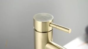 Brushed Gold Stainless Steel Bathroom Faucet SUS304 Modern Deck Mount Basin Mixer Basin Faucet Hot and Cold Water Mixer Tap