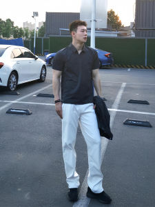 กางเกงลำลองผู้ชายสีขาว ทรงตรง ผ้าไหมน้ำแข็ง ทรงหลวม สำหรับฤดูร้อน กางเกงขายาวทรงหลวมสบาย ๆ สำหรับผู้ชาย