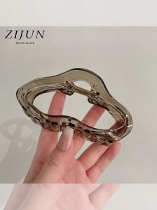 Fancy Lines Grip Clouds Cut Out Large Hair Clip Female Hair Volume on the Back of the Head Shark Clip Hairpin Female Hair Claw