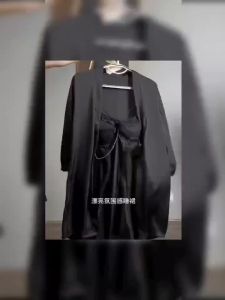 Áo choàng pyjama lụa lạnh mới bộ hai mảnh mùa hè lụa mỏng ren đệm ngực váy ngủ không lưng