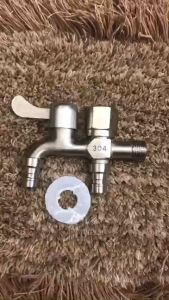 Vòi nước tăng áp INOX 3O4 chia 2 đầu ra riêng biệt