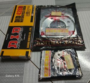 Bộ nhông sên dĩa ( chính hãng ) DID MẶT TRỜI DÙNG XE FUTURE NEO FUTURE 125wave Thái 125wave RSRSX WS110 W@ và các dòng xe 110cc của HONDA anh em mua hàng nhớ coi video shop trước khi đặt hàng LH ZALO 0903 761336.