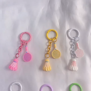 Móc khoá cầu lông tone màu pastel dễ thương treo balo gắn thú bông đồ handmade | Xiaoxingyarn