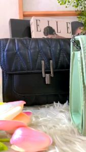 WEIYI - Premium Sling Bag Tas Selempang Viral Tas Wanita YF2051