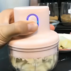 【𝟐 𝐂𝐔𝐏𝐒】Mini Blender Garlic Chopper Cordless Tanpa Wired Rechargeable USB Garlic Food Processor Meat Grinder