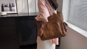 Grosir import jakarta 3105 Aff Tas Beh Free Paper Bag + Tag Label + Pocket Tas Tote Bag Wanita Fashion 37 * 11 * 28 Cm