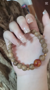 Vòng Tay Trầm Hương Tự Nhiên Nữ size 8 Li Mix Đá Trầm Hương Hùng Dung may mắn tài lộc bình yên hạnh phúc