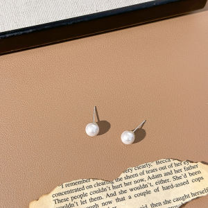Elegant Pearl Drop Earrings Womens Fashionable Unique Design Luxury Simulated Pearl Dangle Earrings Korean Style Jewelry