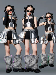 ชุดเดรสโชว์แฟชั่นเด็กผู้หญิงสีเงิน ชุดเต้นแจ๊ส เทคโนโลยี เสื้อผ้าเด็ก ชุดการแสดง ชุดแฟชั่น เดรสเด็กผู้หญิง