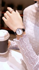 Jam Tangan Wanita Anti Air REBIRTH: Mode Santai & Desain Elegan