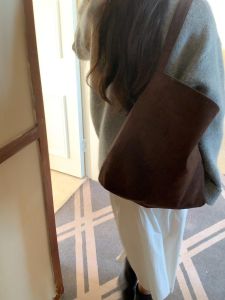 Chengyaya Large Capacity Womens Shoulder Bag Simple Style Deer Skin Velvet Tote Bucket Bag Fashionable And Versatile Casual Handbag