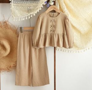 Bear Leader Autumn New Childrens Clothing Khaki Casual Girls Clothes Korean Version Striped Printed Bow Decoration Long Sleeved Top+Pants