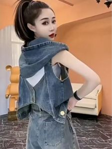 Spring New Style Korean Design Sensation Asymmetrical Back Hollow out Split Hooded Vintage Denim Vest Jacket Womens Fashion