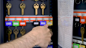 Steel Key Cabinet 105 Positions Wall Mount Key Safe Lock Box with Key Lock & Numbered Labels Beige Key Storage Organizer for Commercial & Residential Use
