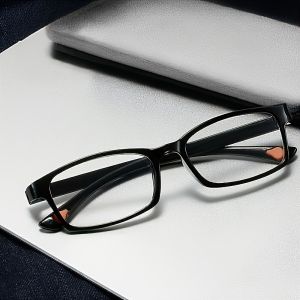 [+100~+400] Neutral Lightweight Comfortable Square Presbyopia Glasses Suitable for Daily Wear