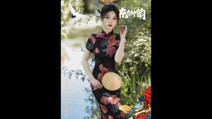 Elegant Polyester Satin Black Print Maxi Cheongsam 1058-99 氣質綢緞黑色花紋長旗袍