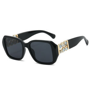 2026 Women Luxury Sunglasses With Rhinestones Decoration Large Frame Wrap Designer Gift For Mother
