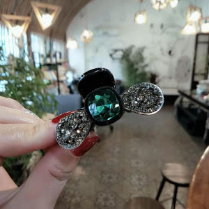 Green Butterfly Knot Hair Claw Clip Elegant Korean Style Fashion Jewelry Crystal Embellished Hair Accessories for Women
