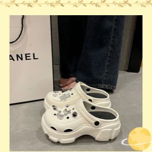 QDshop ฮิตโดนใจ รองเท้าหัวโต2023 พื้นหนาพื้นหนาเพิ่มความสูง สไตค้าดูดีดูปัง สินค้าเกาหลี เกาใจ ตัวติดสุดCute ดีไซน์น่ารักตะมูร มิติให้ดูดียิ่งขึ้น สนใจจริบซื้อที่นี่