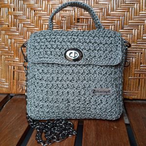 Tas Slempang Rajut Nilon Hand Made 15 × 5 × 14 cm Furing Tebal (No Letoy²)