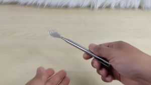 Cây Gãi Lưng Bàn Tay Gãi Lưng Chất Liệu Inox Siêu Bền – Thu Gọn Kéo Dài Linh Hoạt Nhỏ Gọn Nhưng Gãi Cực Phê