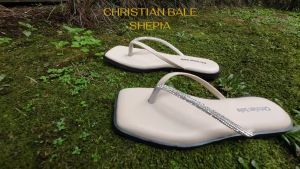 SHEPIA by: Christian Bale Sandal Jepit Wanita Flat Tali Blingbling