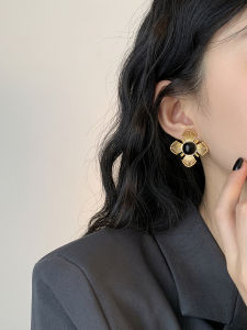 Exaggerated Black Agate Flower Earrings S925 Silver Needle Hollow out Ear Jewelry Fashionable Vintage Alloy Plant Pattern