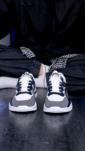 Sepatu Sneaker Pria Olahraga Santai Import Sneakers Cowok VECCINO M-21 Cassual Shoes Sepatu Olahraga Cowo Kasual Fashion