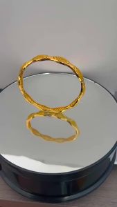 ชุบใบแบน 24K สร้อยข้อมือทองเปิดแบบกลวง สไตล์ดูไบ สไตล์ยุโรปและอเมริกา เครื่องประดับอเนกประสงค์สำหรับผู้หญิง