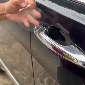 Stiker Anti Gores Baret Lecet Handle Pintu Mobil Motif Karbon Isi 5 Pcs