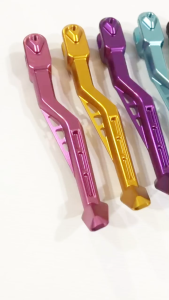 ขาตั้ง งานอลูมิเนียม CNC Vespa Sprint Primavra 125 150 S150 S125 LX125 2024-2025