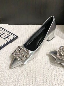 Soft Leather Low Heel Pointed Toe Womens Shoes Silver Color Versatile mid Heel Commuter Fashionable Spring Autumn New Style