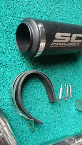 Rusi mojo 200 strainless elbow on Sc project round with Db reducer