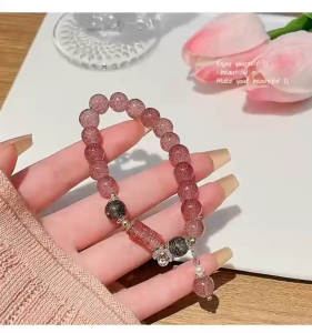 สร้อยข้อมือหินมูนสโตนสีเทา+สตอเบอร์รี่ควอตซ์ สำหรับผู้หญิง ช่วยสร้างความนิยมและดึงดูดผู้สูงศักดิ์เทียนไหวเหริน ปราจารย์