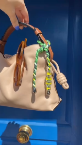 Sue.loveseveryday Handmade Twist Charm (รวมตัวอักษร Max 4 ตัว ถ้าเพิ่มตัวอักษร ให้กดเพิ่มตัวอักษรอีกlinkค่ะ)