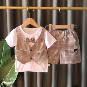 Babyonline(Y255)G4 ชุดเซ็ตเสื้อแขนสั้นกางเกงขาสั้นแต่งลายสูทสุดเท่สำหรับเด็กผู้ชาย ผ้าคอตตอน นุ่ม เด้ง ระบายอากาศได้