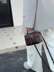 2026 New Genuine Leather Women bowling Tote Bag Soft Cowhide Leather Commute Shoulder Crossbody Bag Luxury Designer Handbags