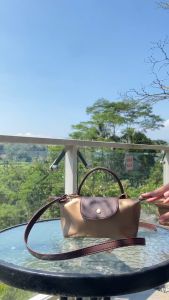 Tas Wanita Emira Pouch & Tas Selempang Wanita: Panduan Lengkap